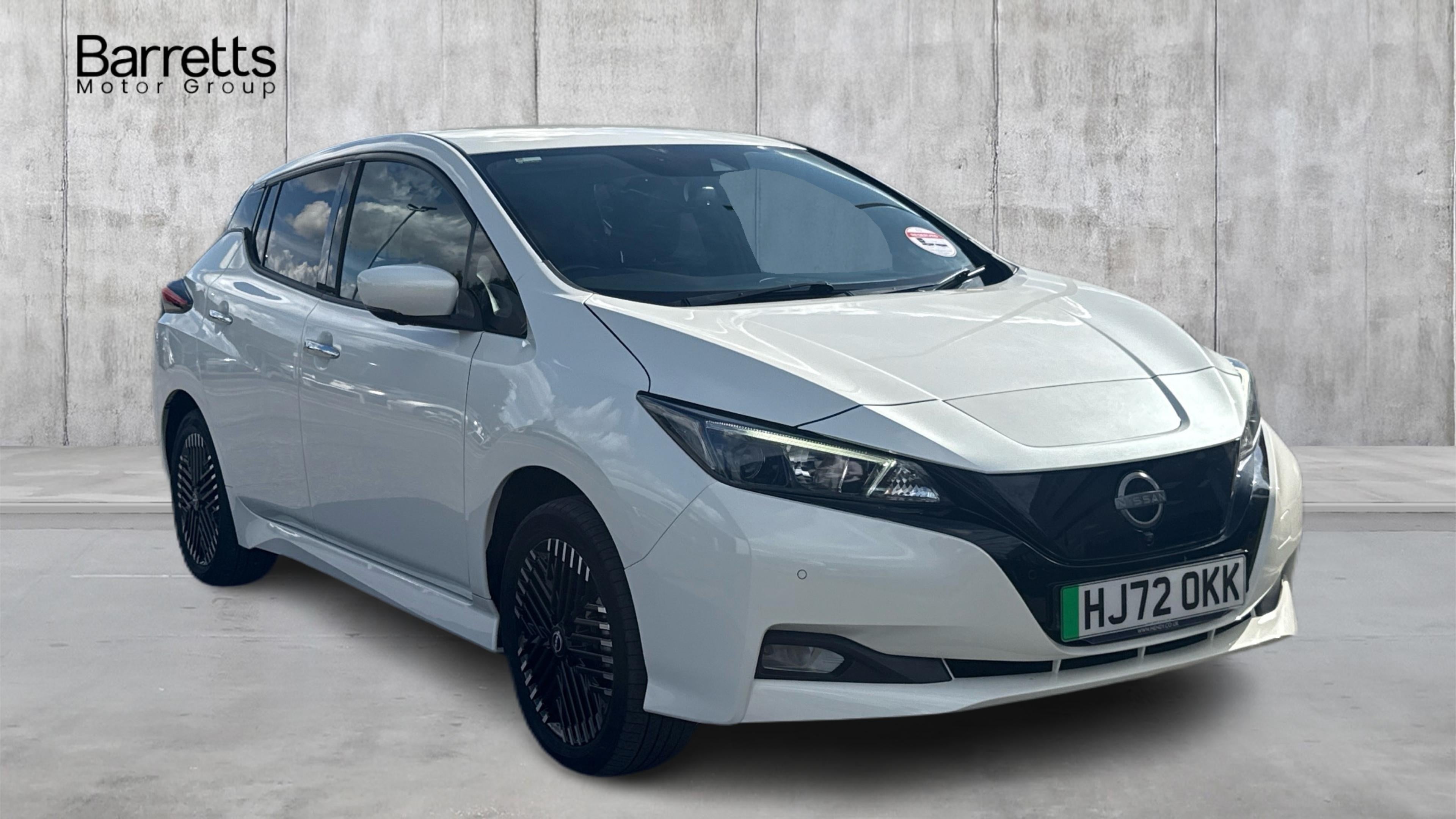 Main listing image - Nissan Leaf