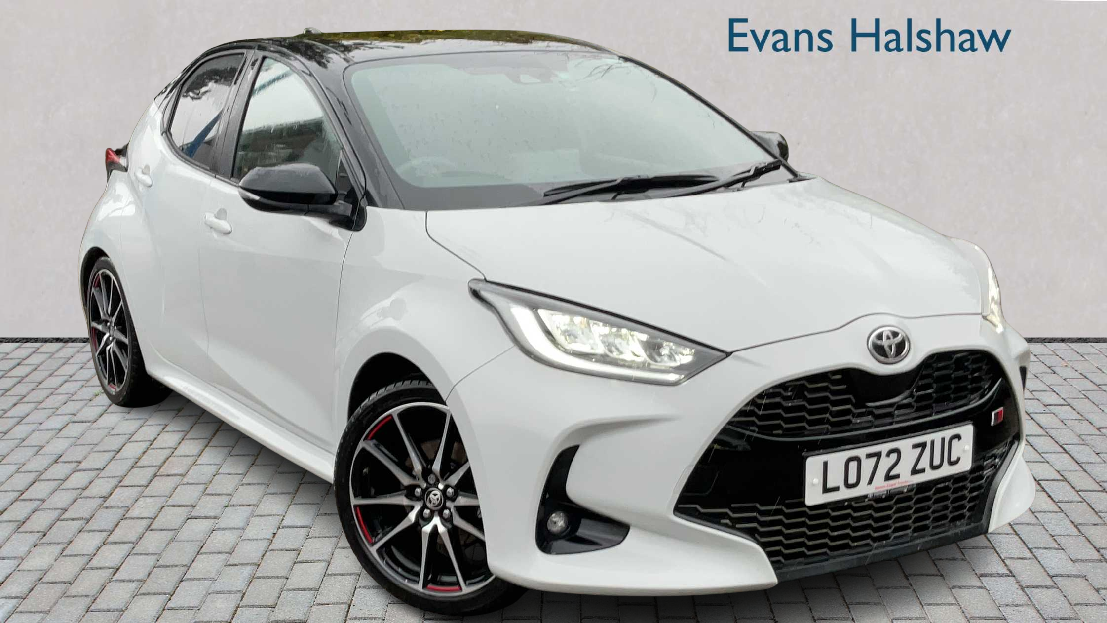 Main listing image - Toyota Yaris