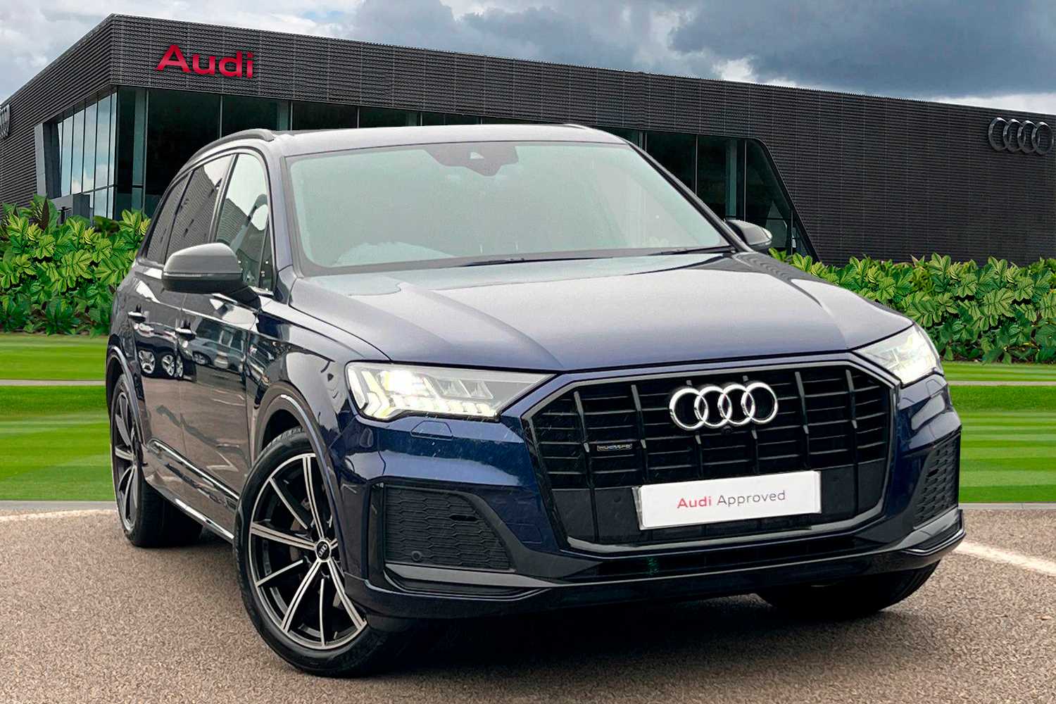 Main listing image - Audi Q7