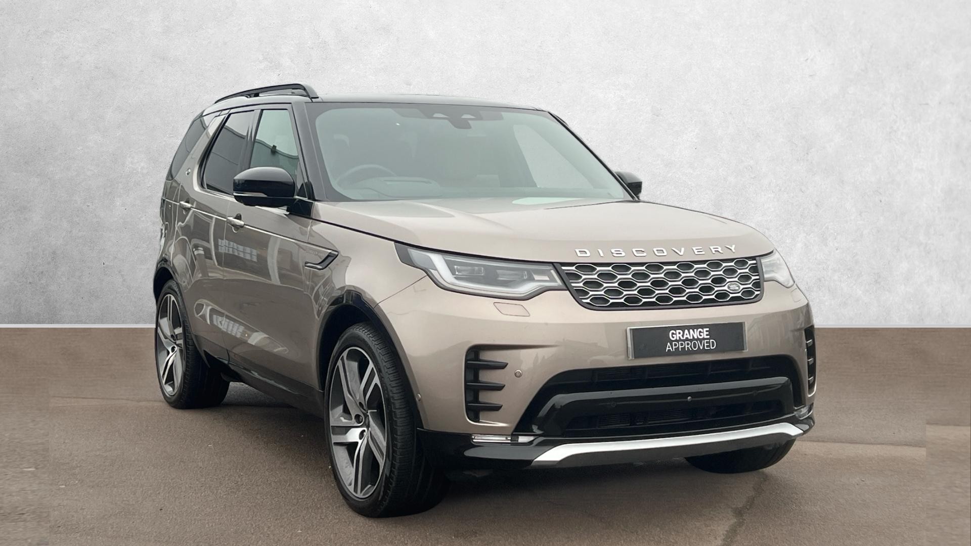 Main listing image - Land Rover Discovery