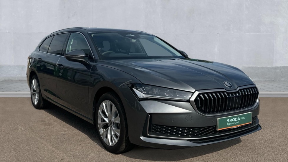Main listing image - Skoda Superb Estate