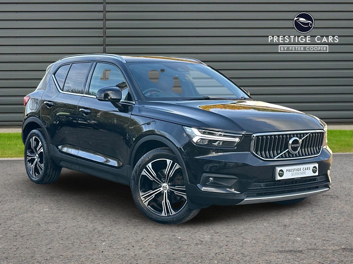 Main listing image - Volvo XC40