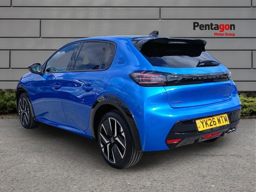 Main listing image - Peugeot 208