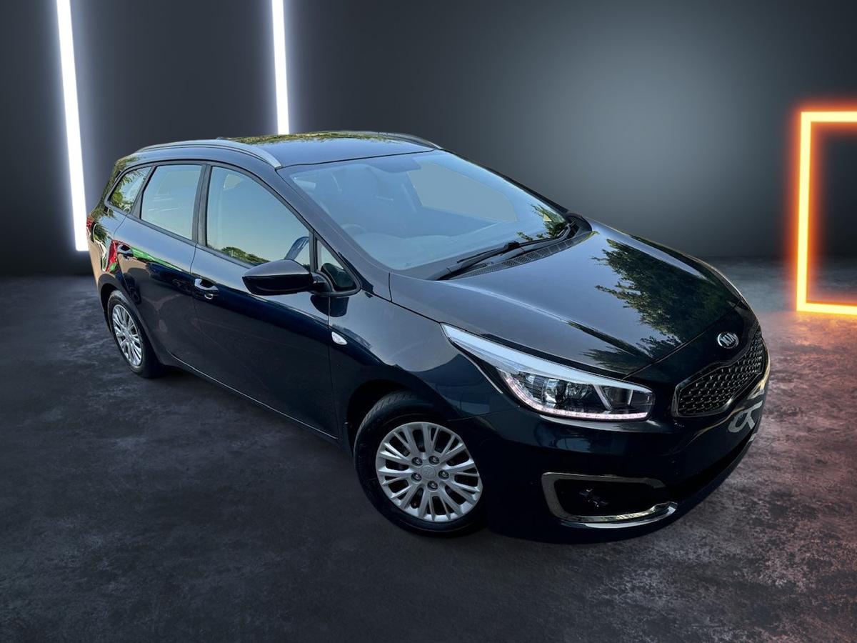 Main listing image - Kia Ceed