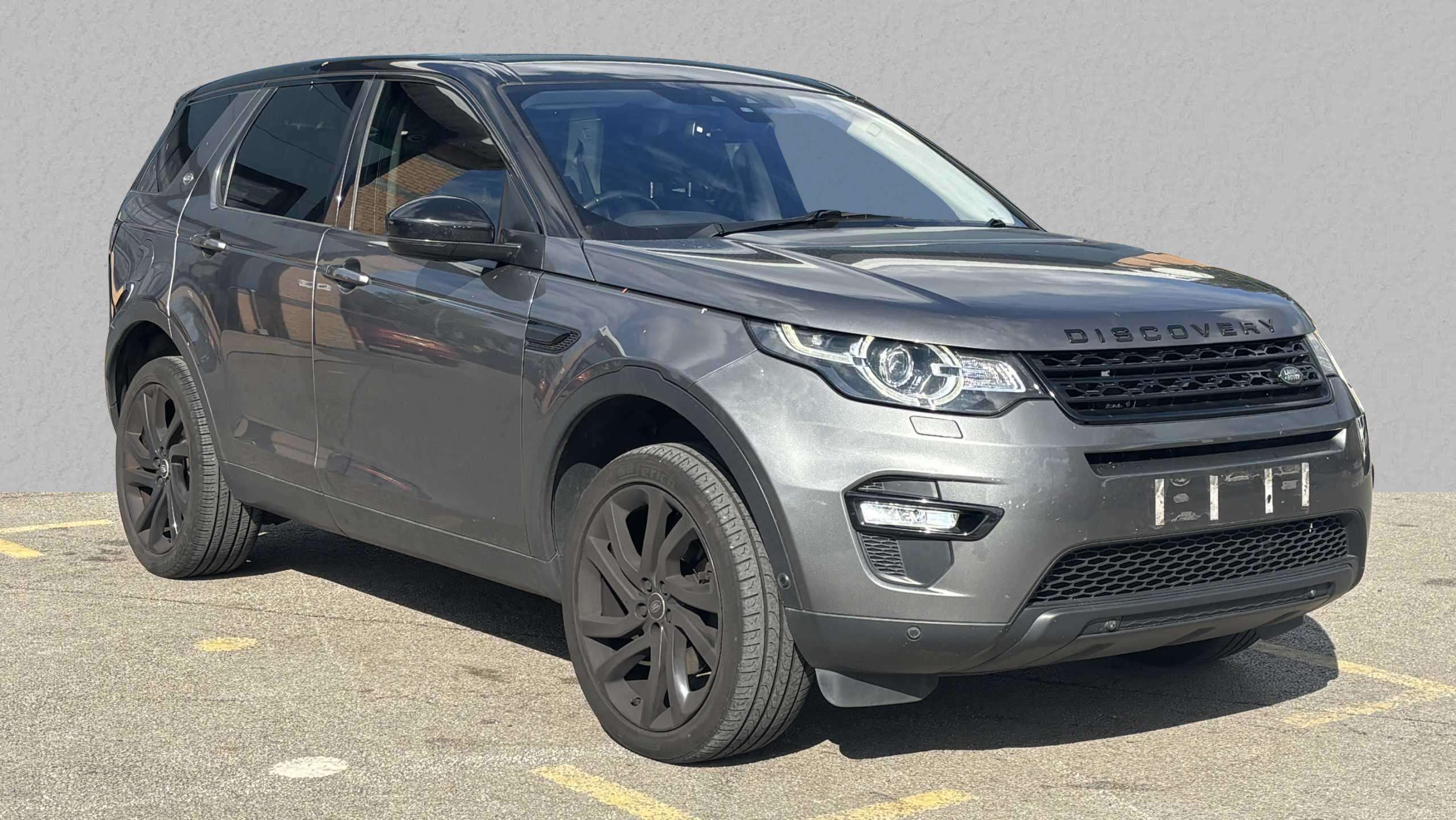 Main listing image - Land Rover Discovery Sport