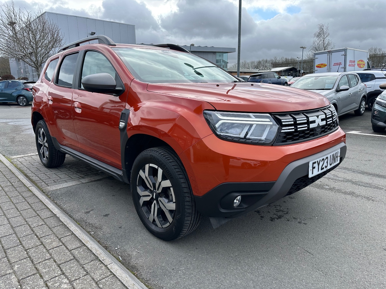 Main listing image - Dacia Journey