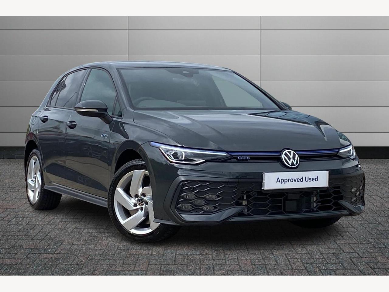 Main listing image - Volkswagen Golf GTE