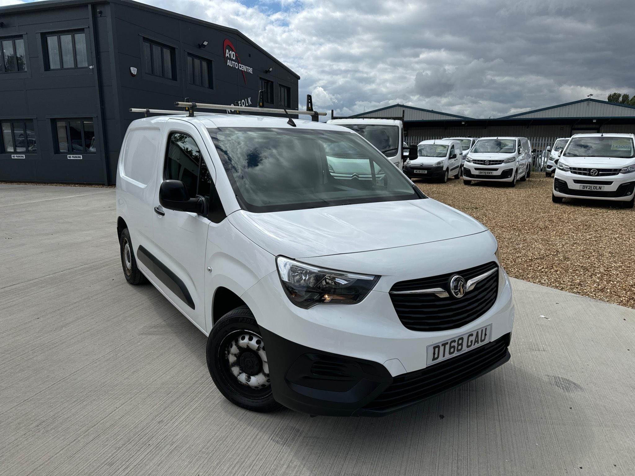 Main listing image - Vauxhall Combo Cargo