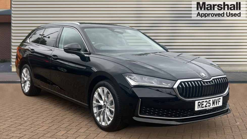 Main listing image - Skoda Superb Estate