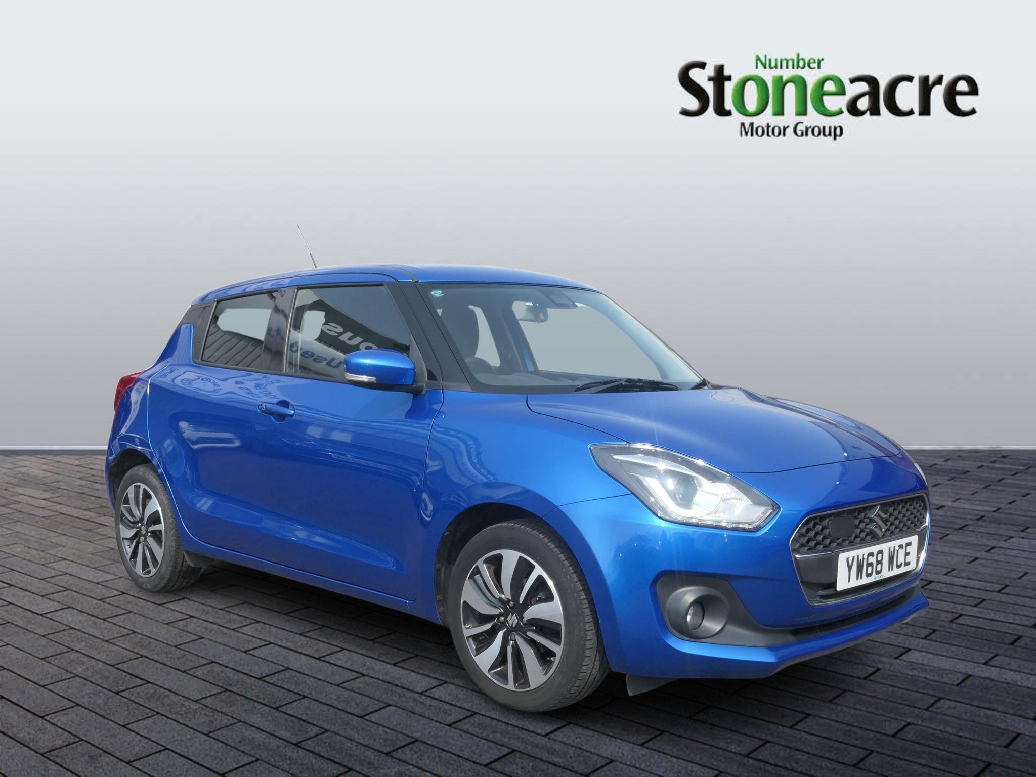 Main listing image - Suzuki Swift