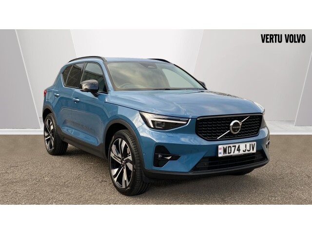 Main listing image - Volvo XC40