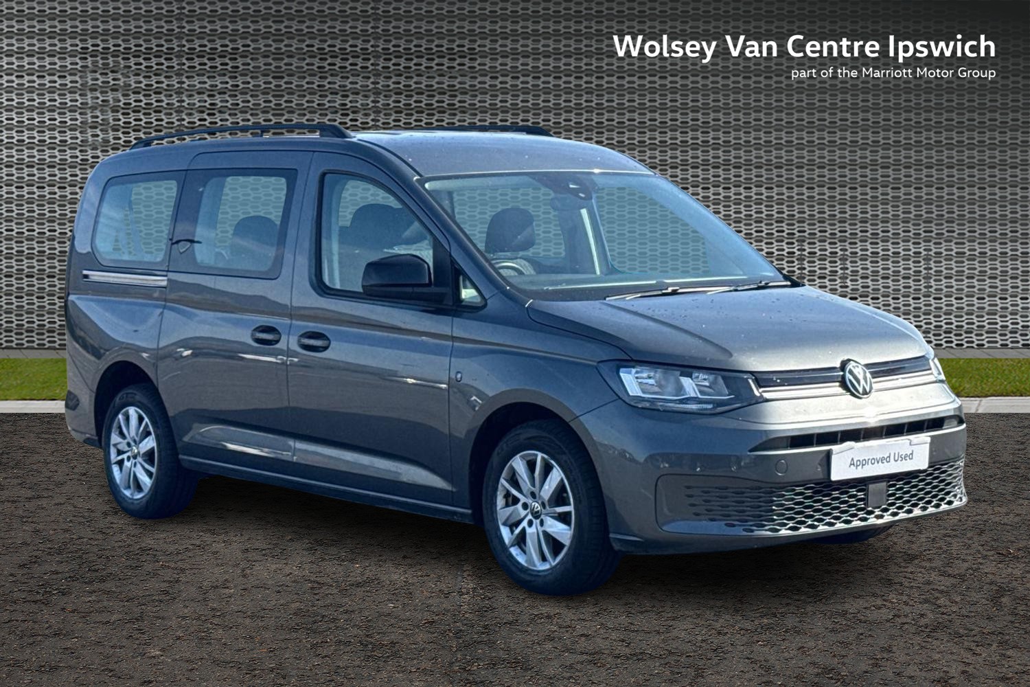 Main listing image - Volkswagen Caddy Maxi Life