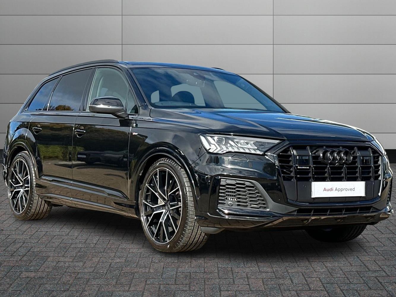 Main listing image - Audi Q7