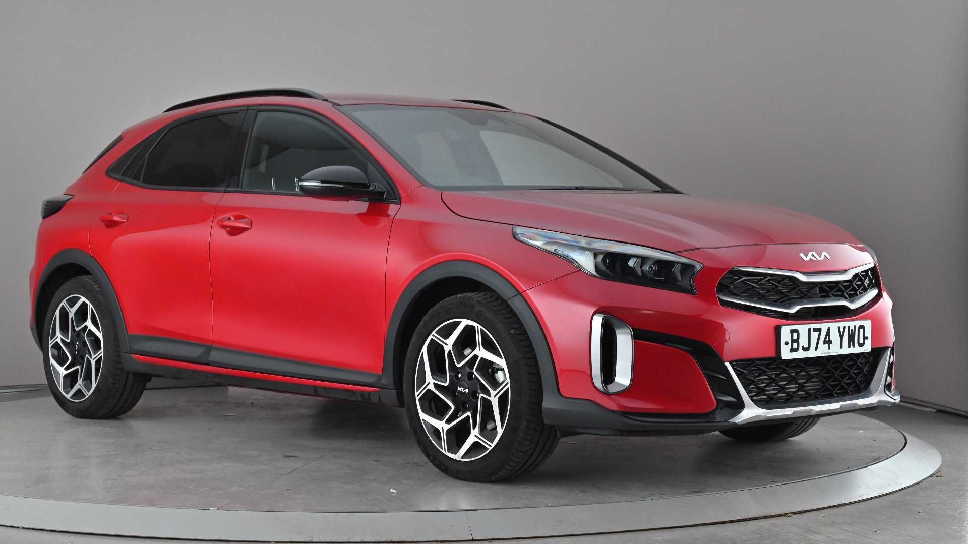Main listing image - Kia XCeed