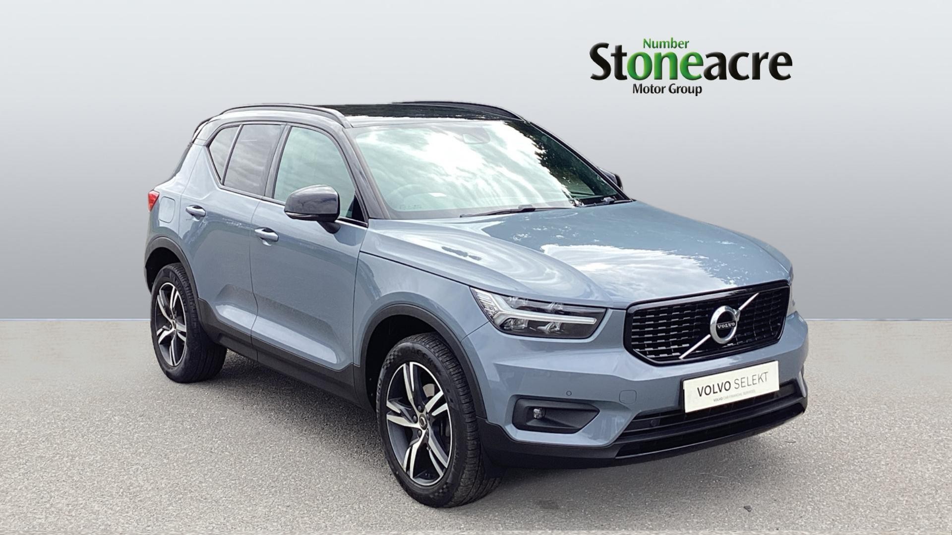 Main listing image - Volvo XC40