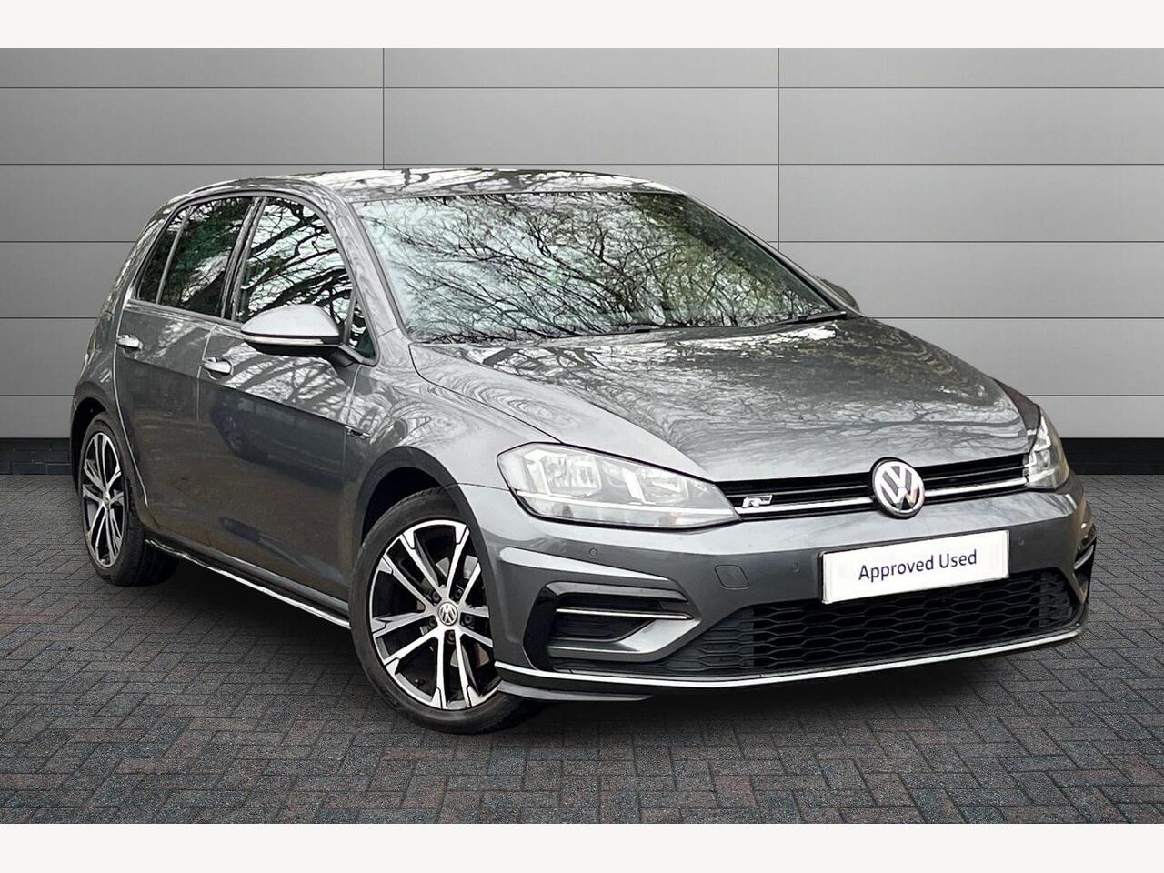 Main listing image - Volkswagen Golf