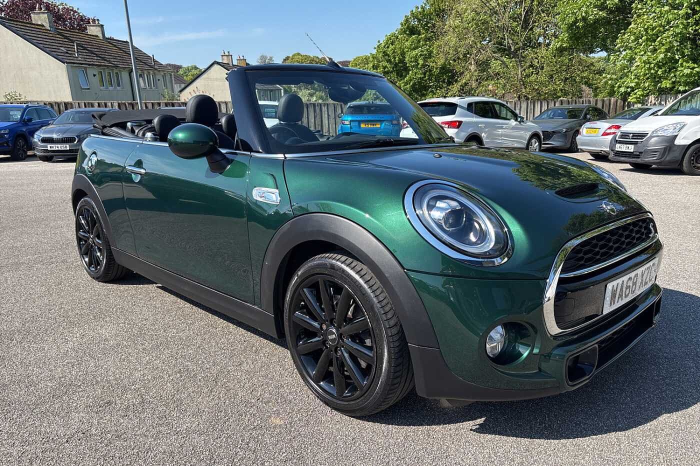 Main listing image - MINI Convertible