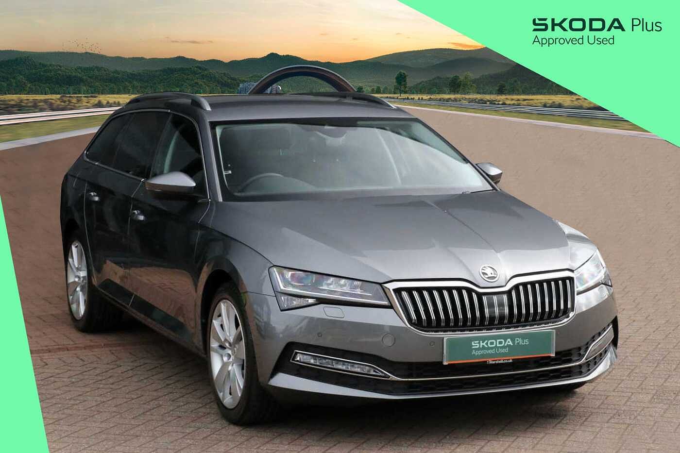 Main listing image - Skoda Superb Estate