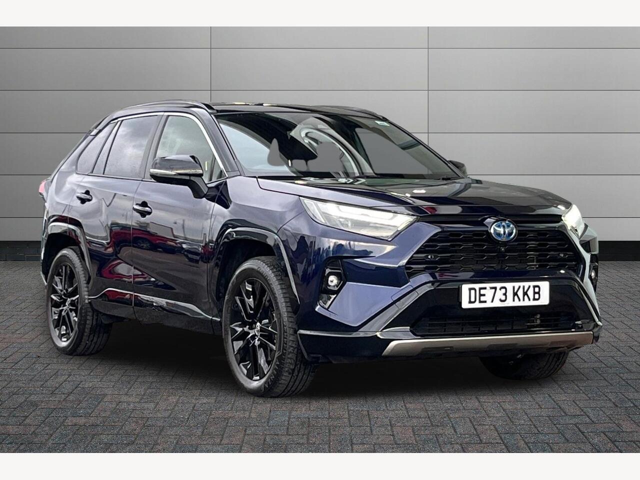 Main listing image - Toyota RAV4