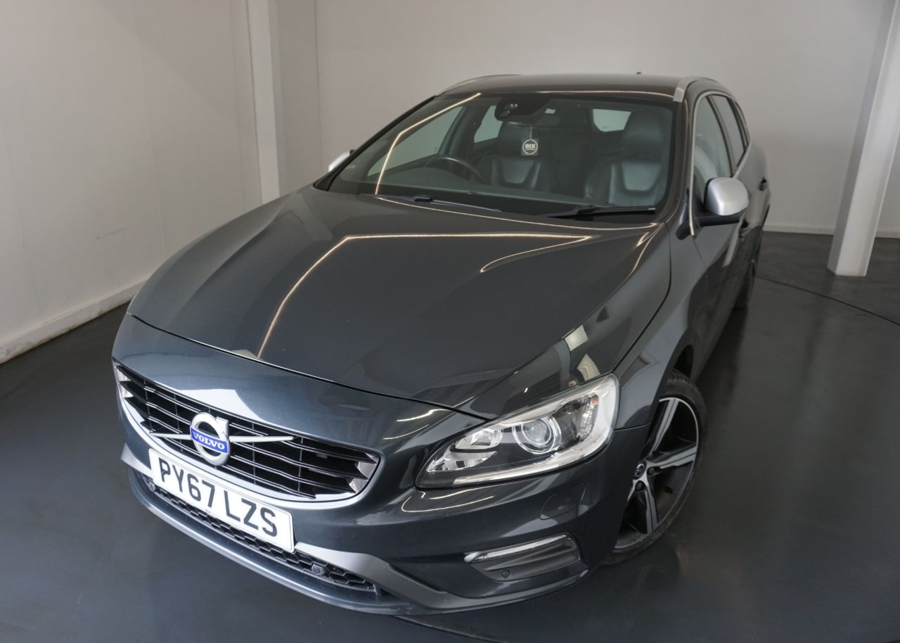 Main listing image - Volvo V60
