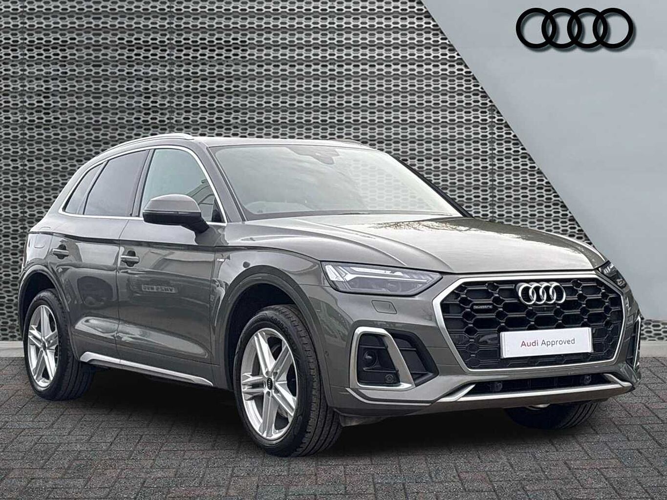 Main listing image - Audi Q5