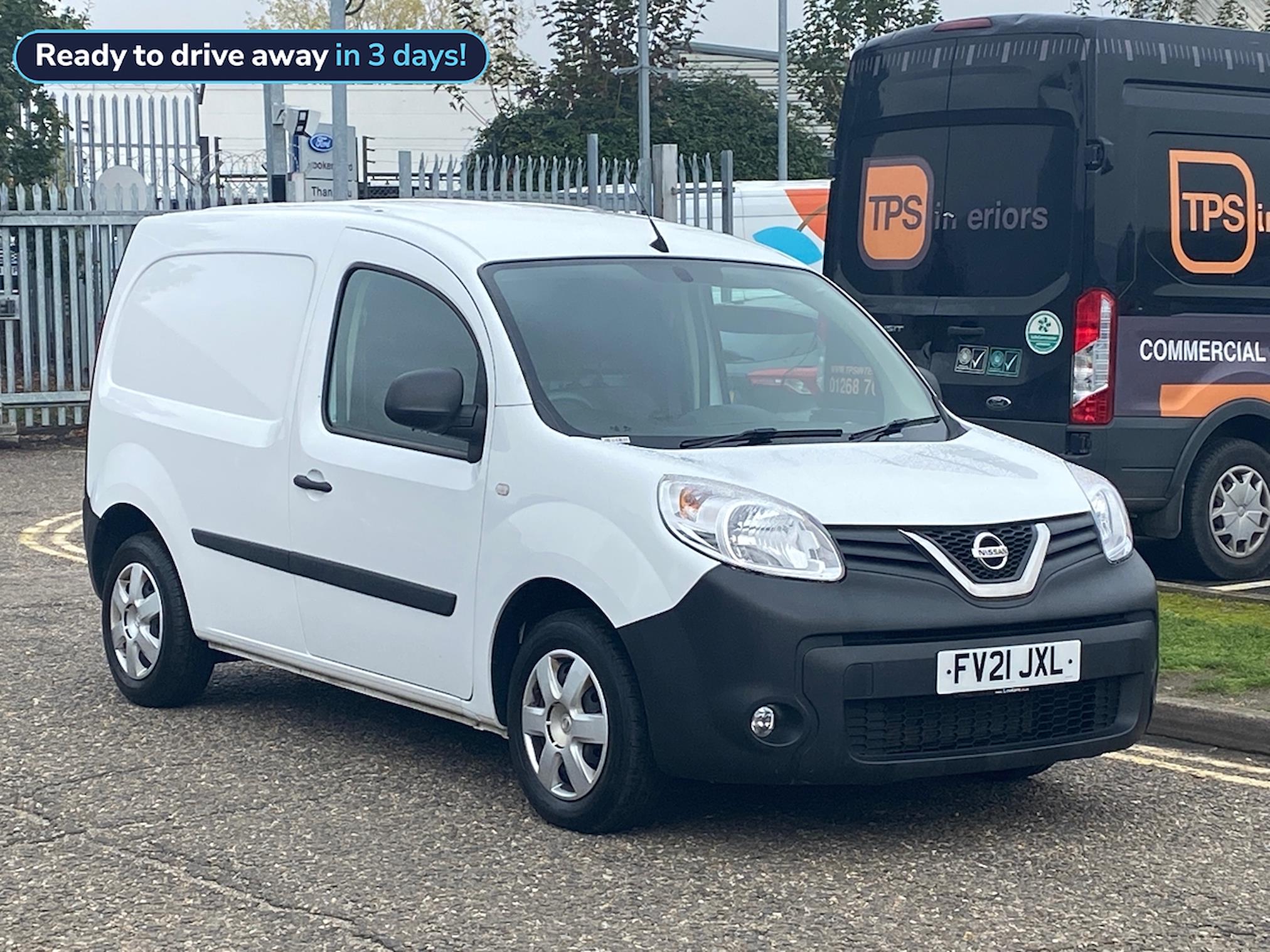 Main listing image - Nissan NV250