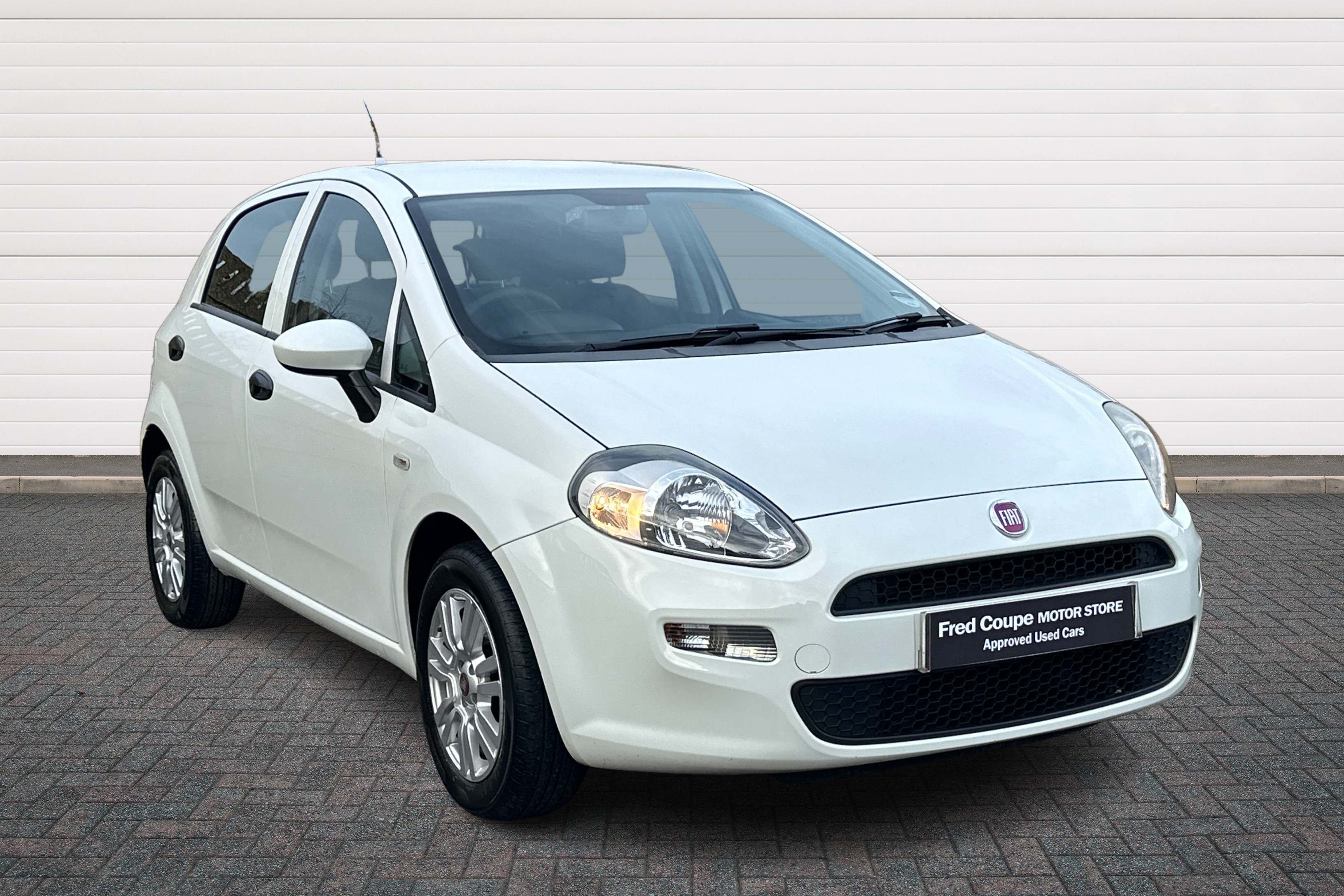 Main listing image - Fiat Punto