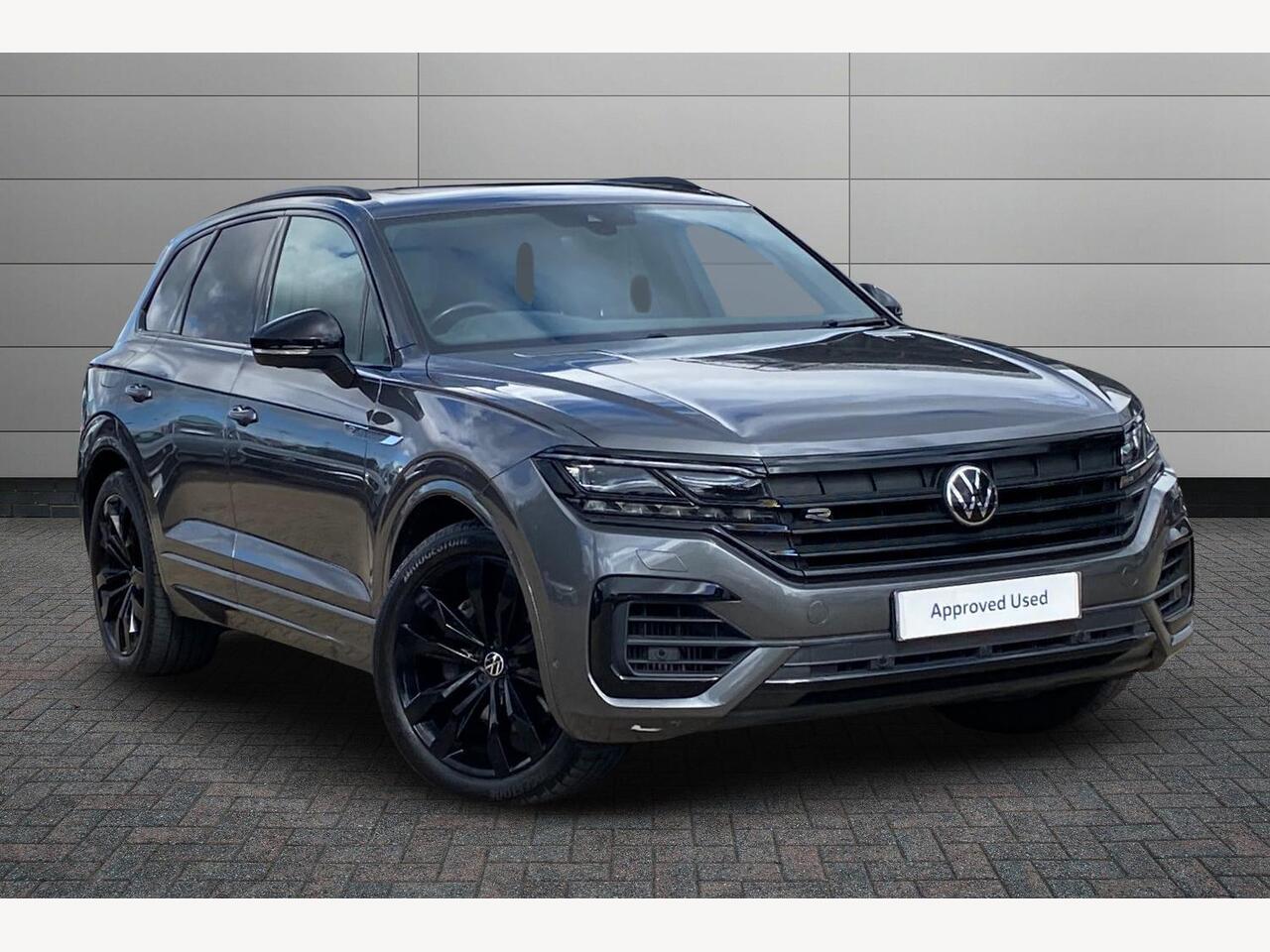 Main listing image - Volkswagen Touareg