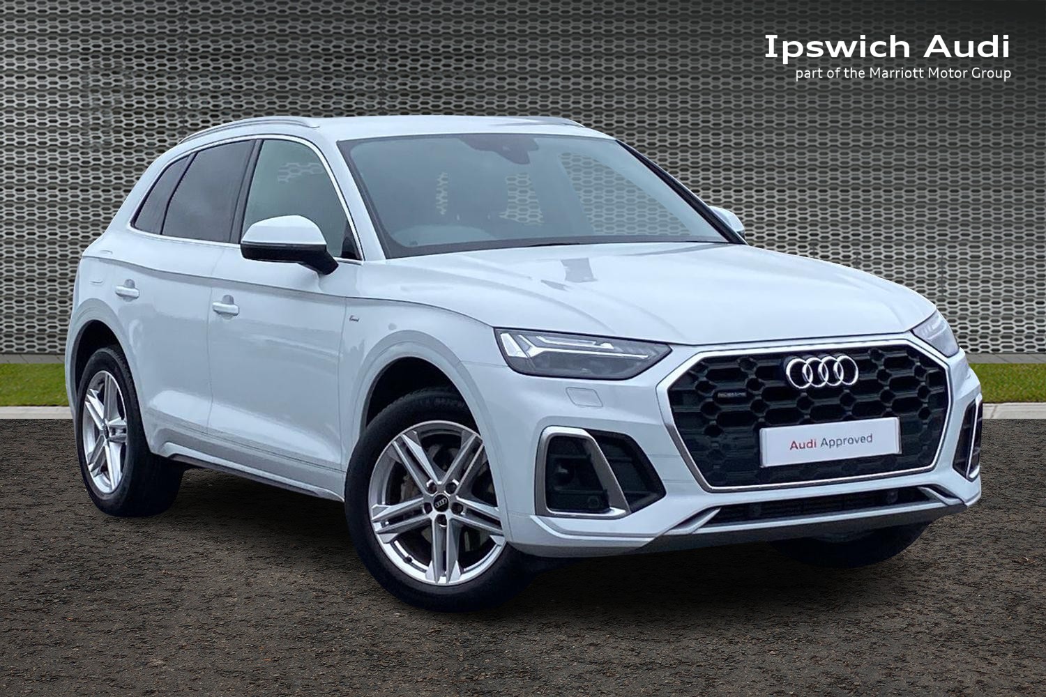 Main listing image - Audi Q5