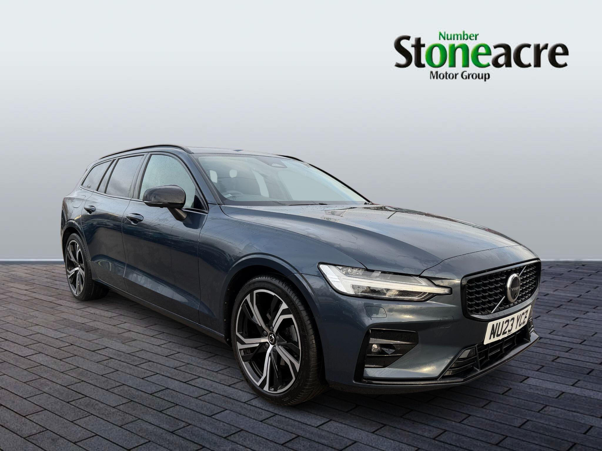Main listing image - Volvo V60