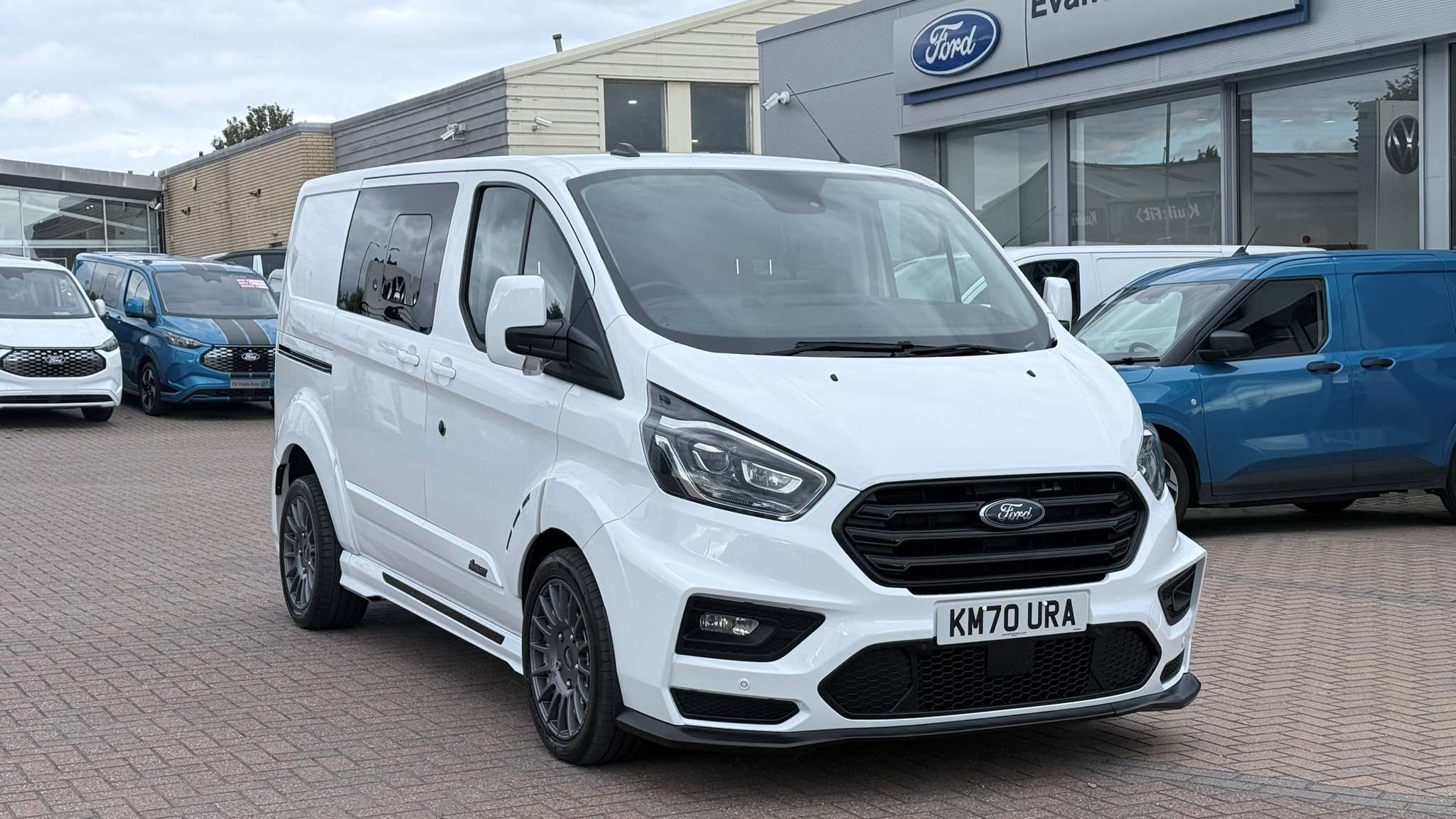 Main listing image - Ford Transit Custom