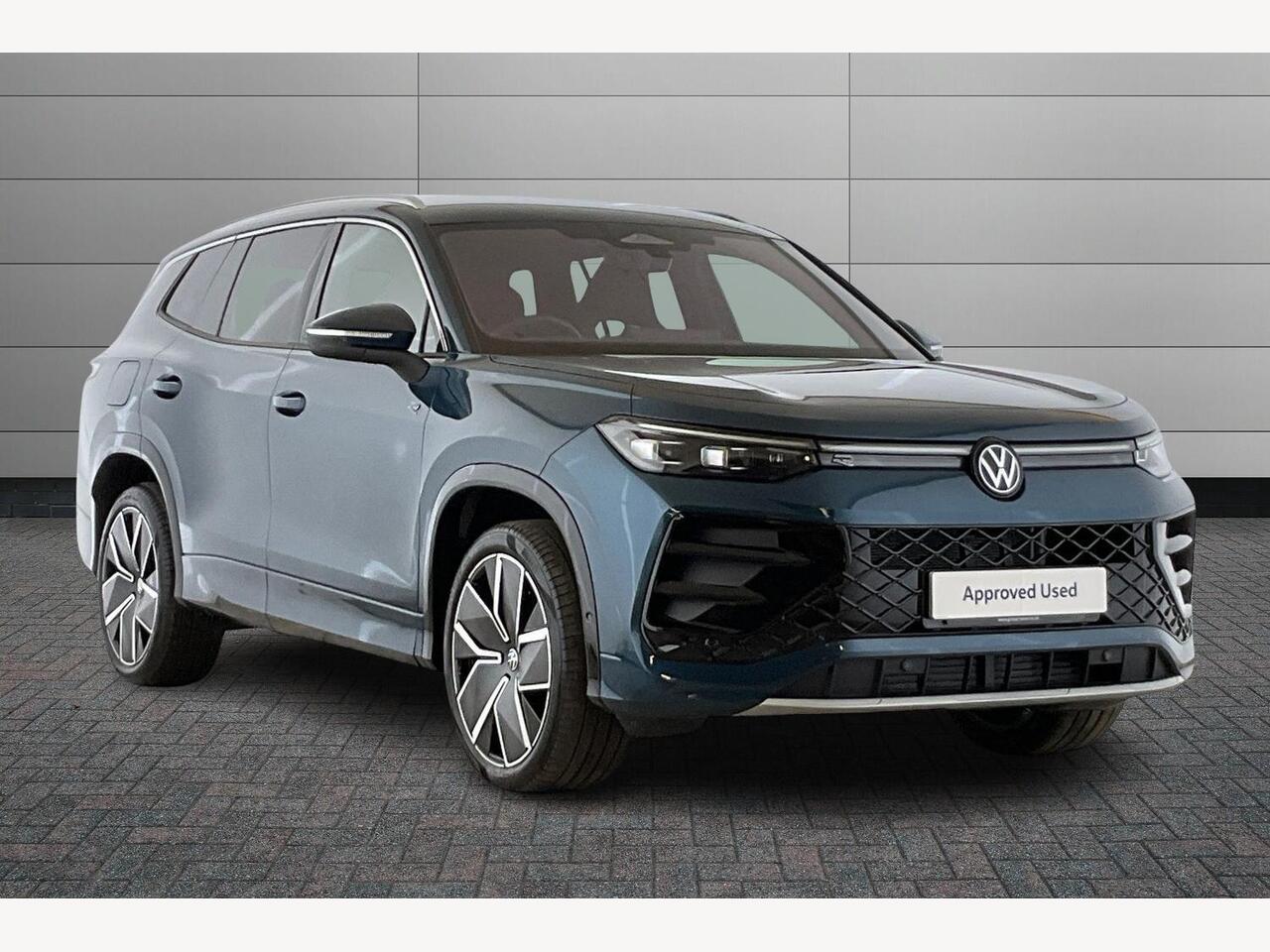 Main listing image - Volkswagen Tayron