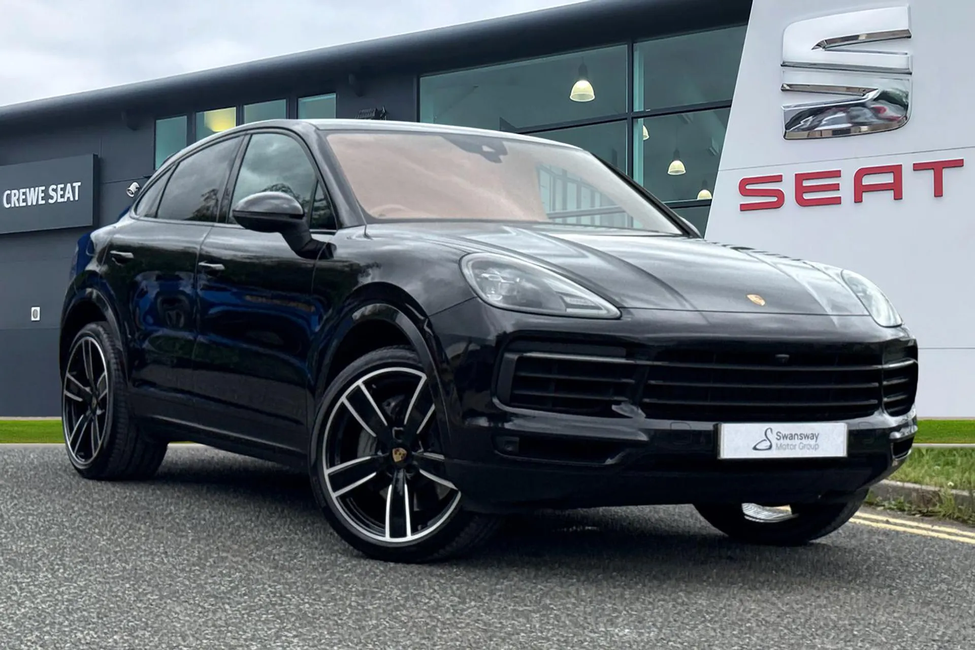 Main listing image - Porsche Cayenne