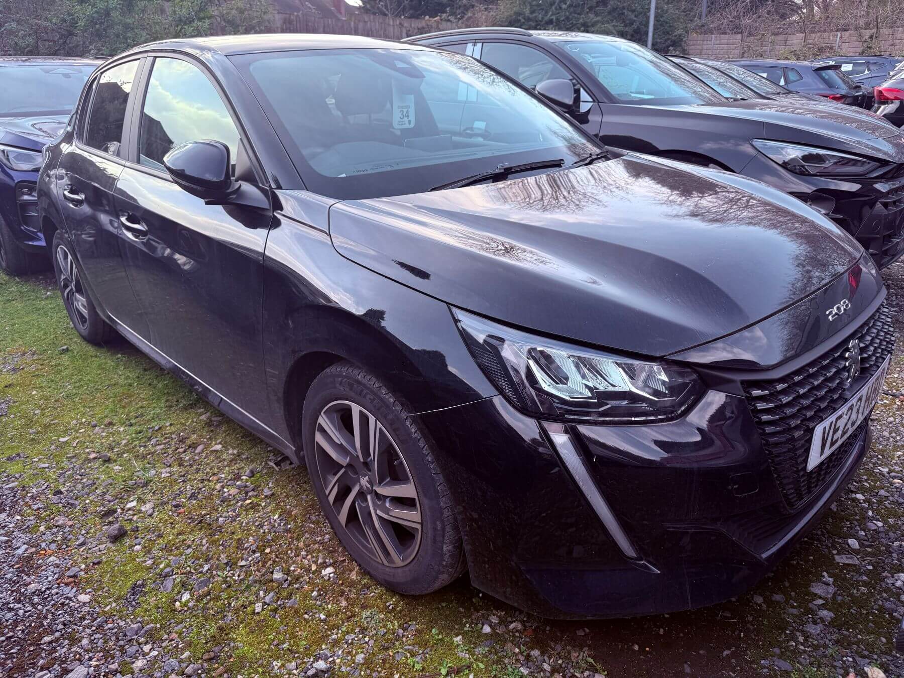 Main listing image - Peugeot 208