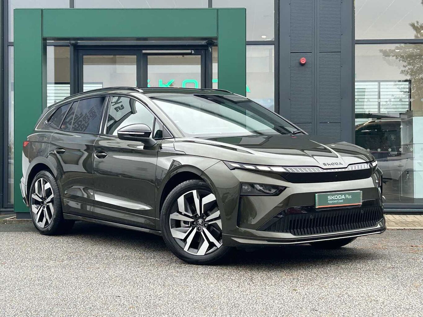 Main listing image - Skoda Enyaq