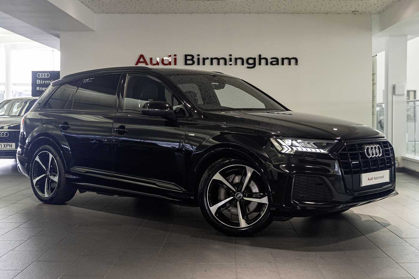 Main listing image - Audi Q7