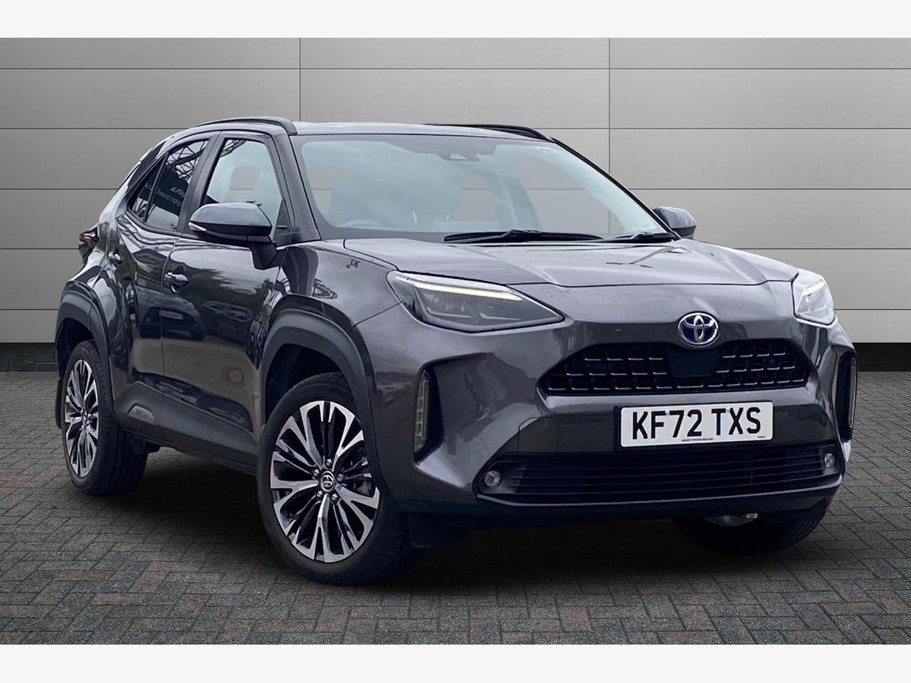 Main listing image - Toyota Yaris Cross