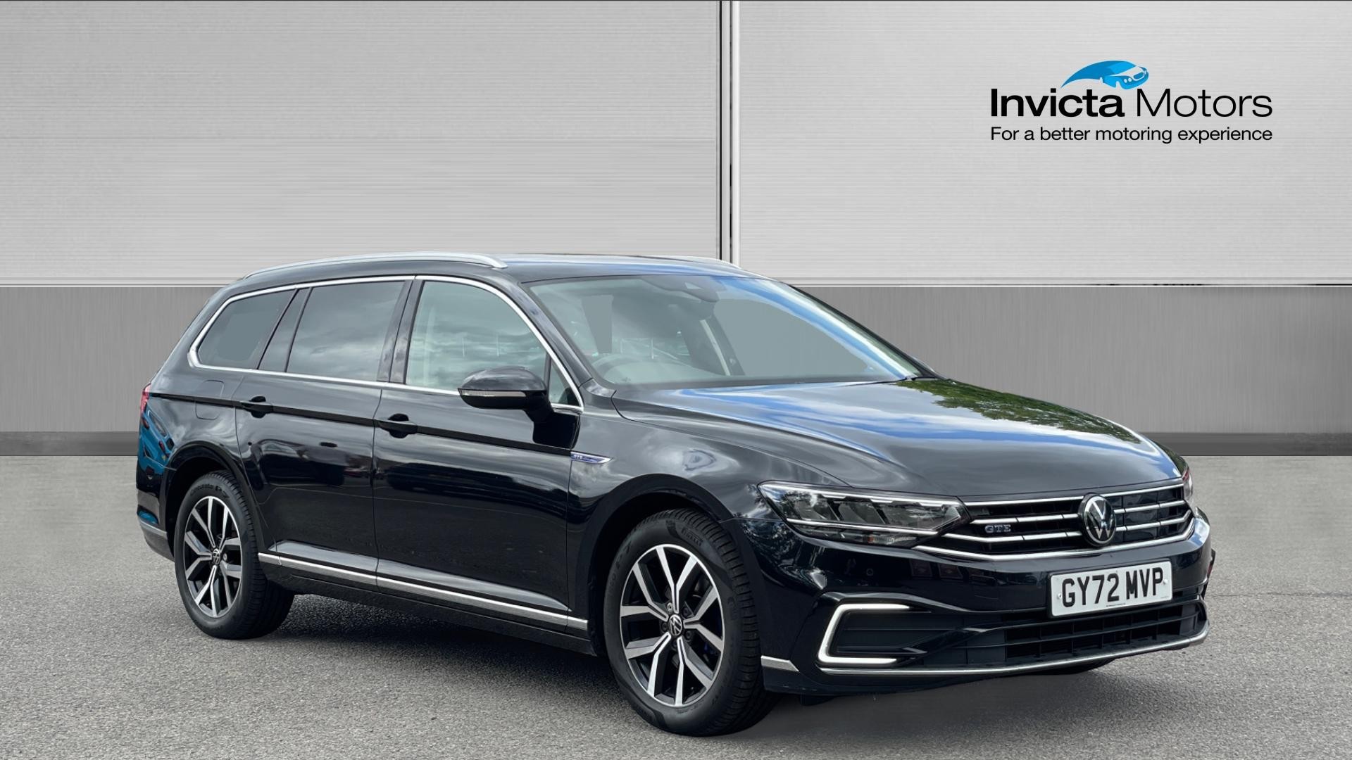 Main listing image - Volkswagen Passat