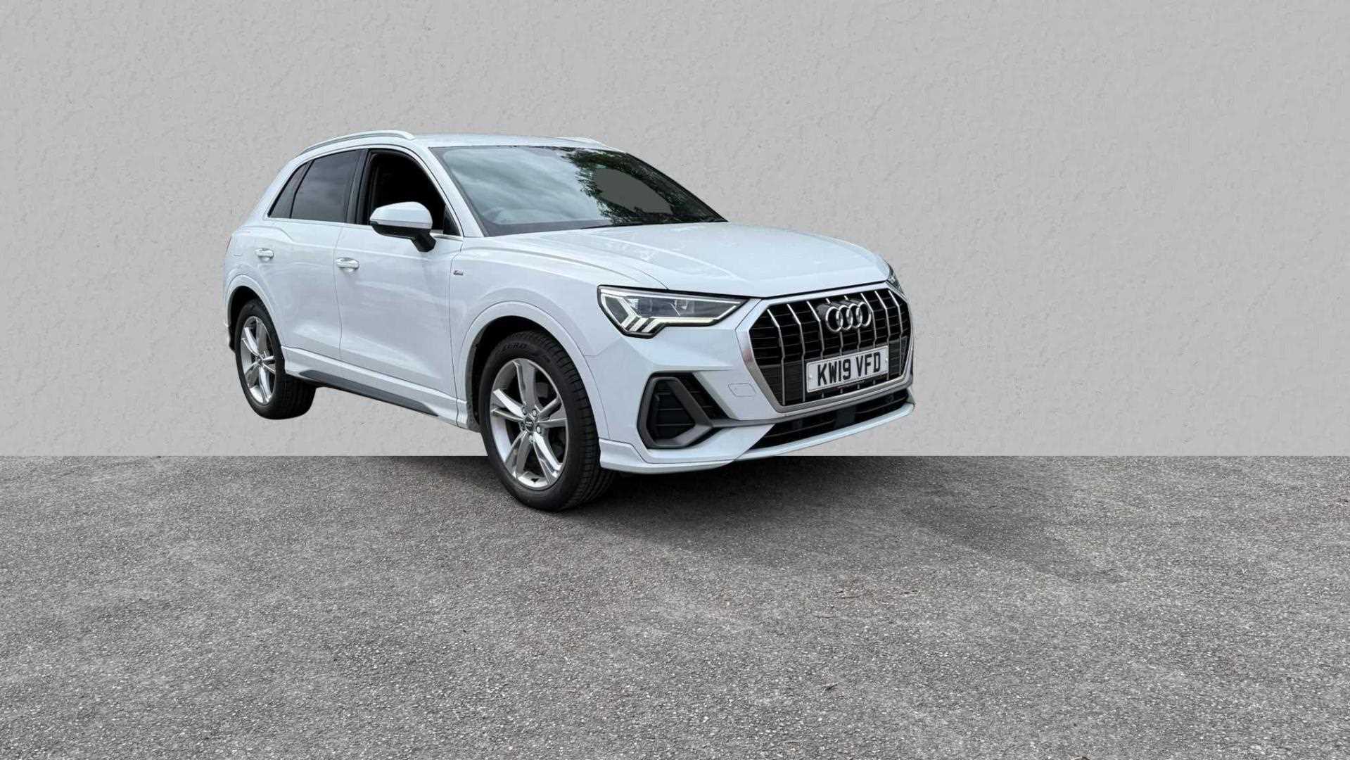 Main listing image - Audi Q3