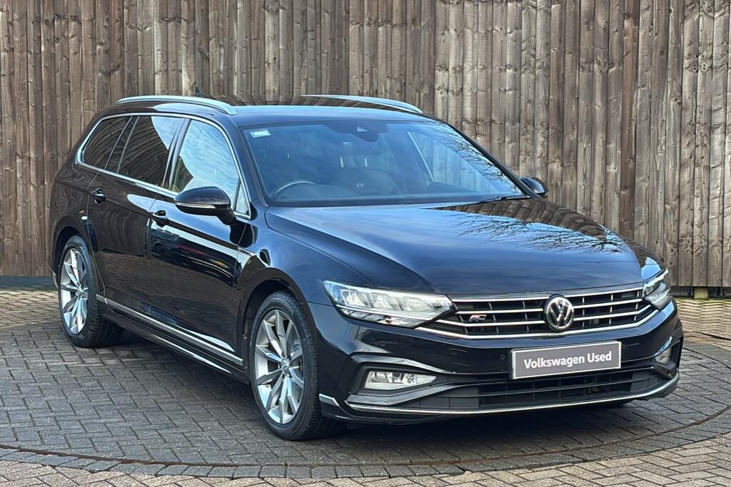 Main listing image - Volkswagen Passat Estate