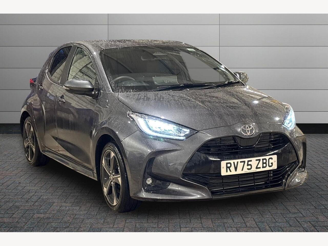 Main listing image - Toyota Yaris