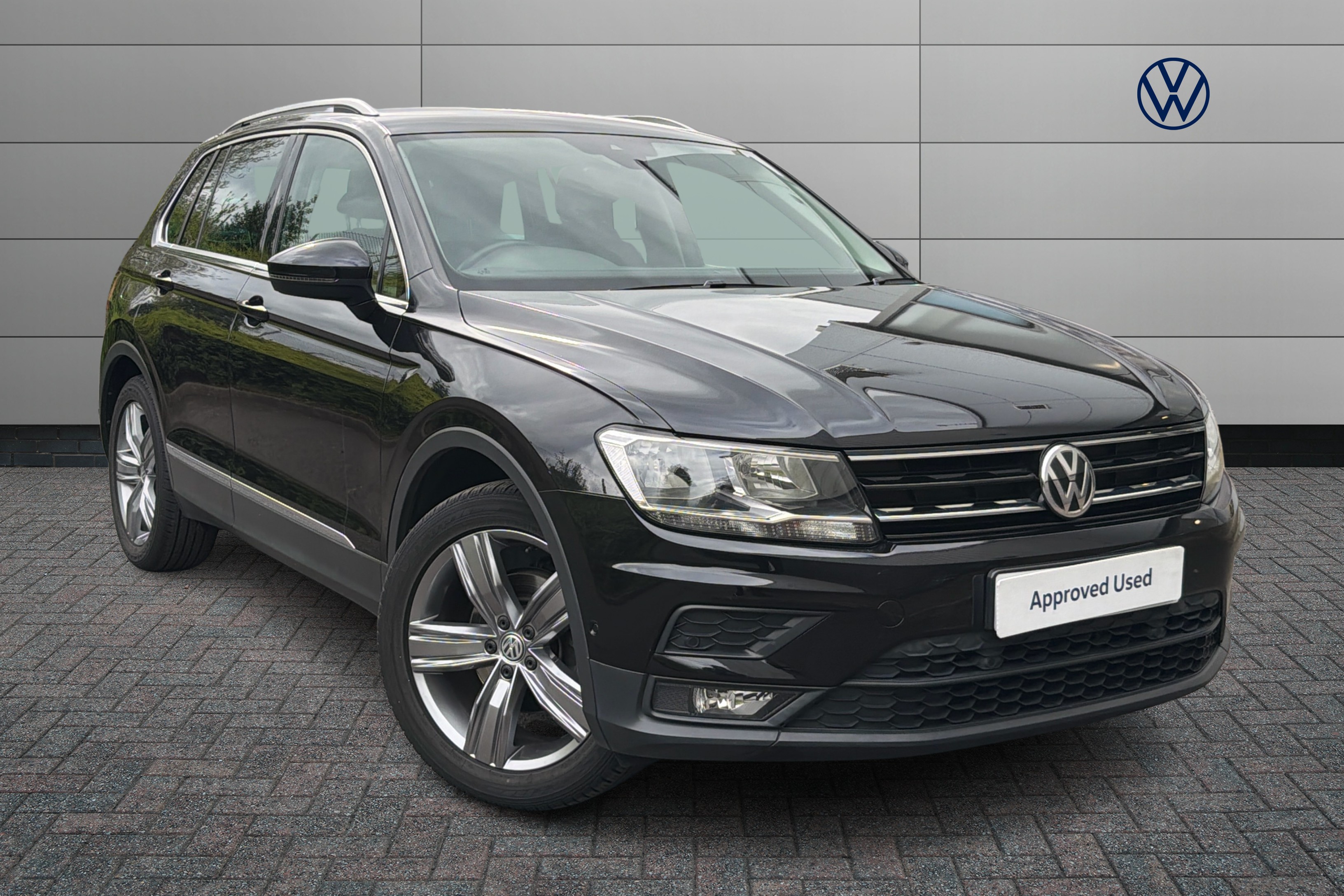 Main listing image - Volkswagen Tiguan