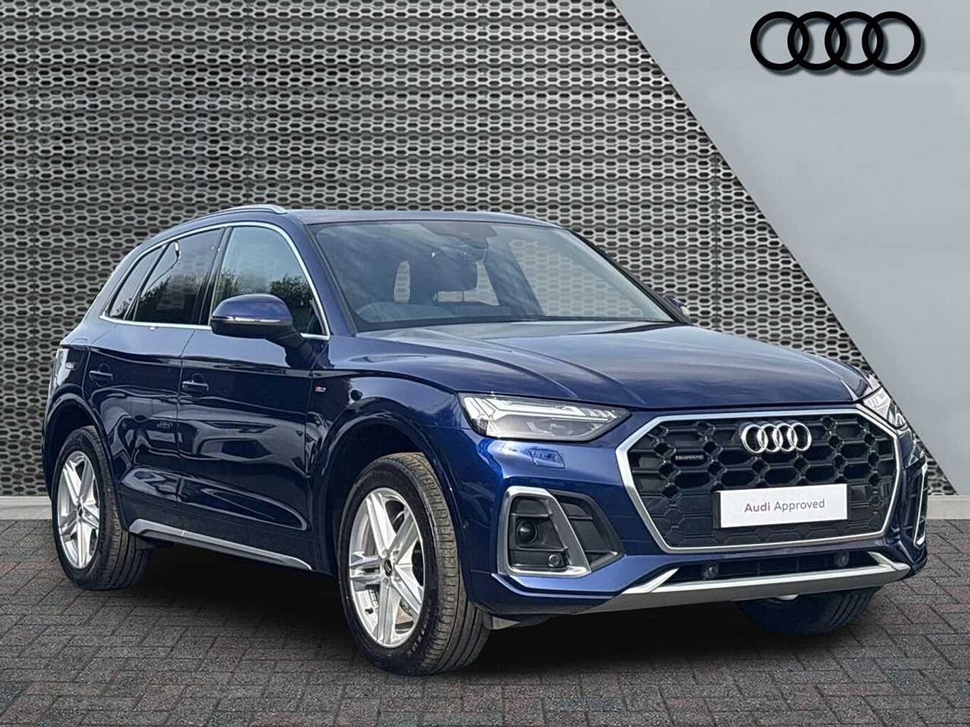 Main listing image - Audi Q5