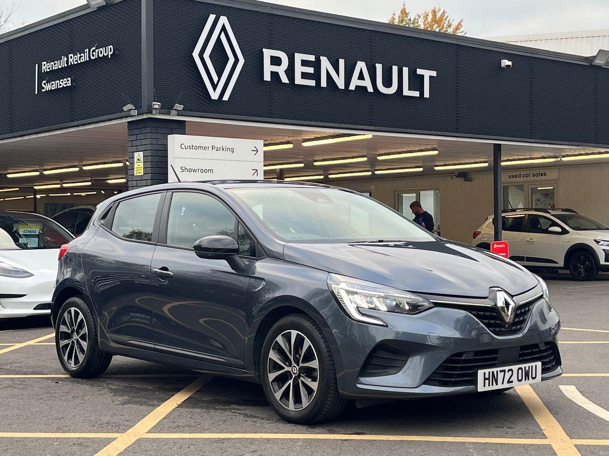 Main listing image - Renault Clio