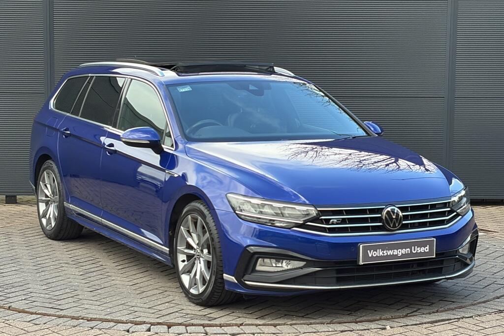 Main listing image - Volkswagen Passat Estate