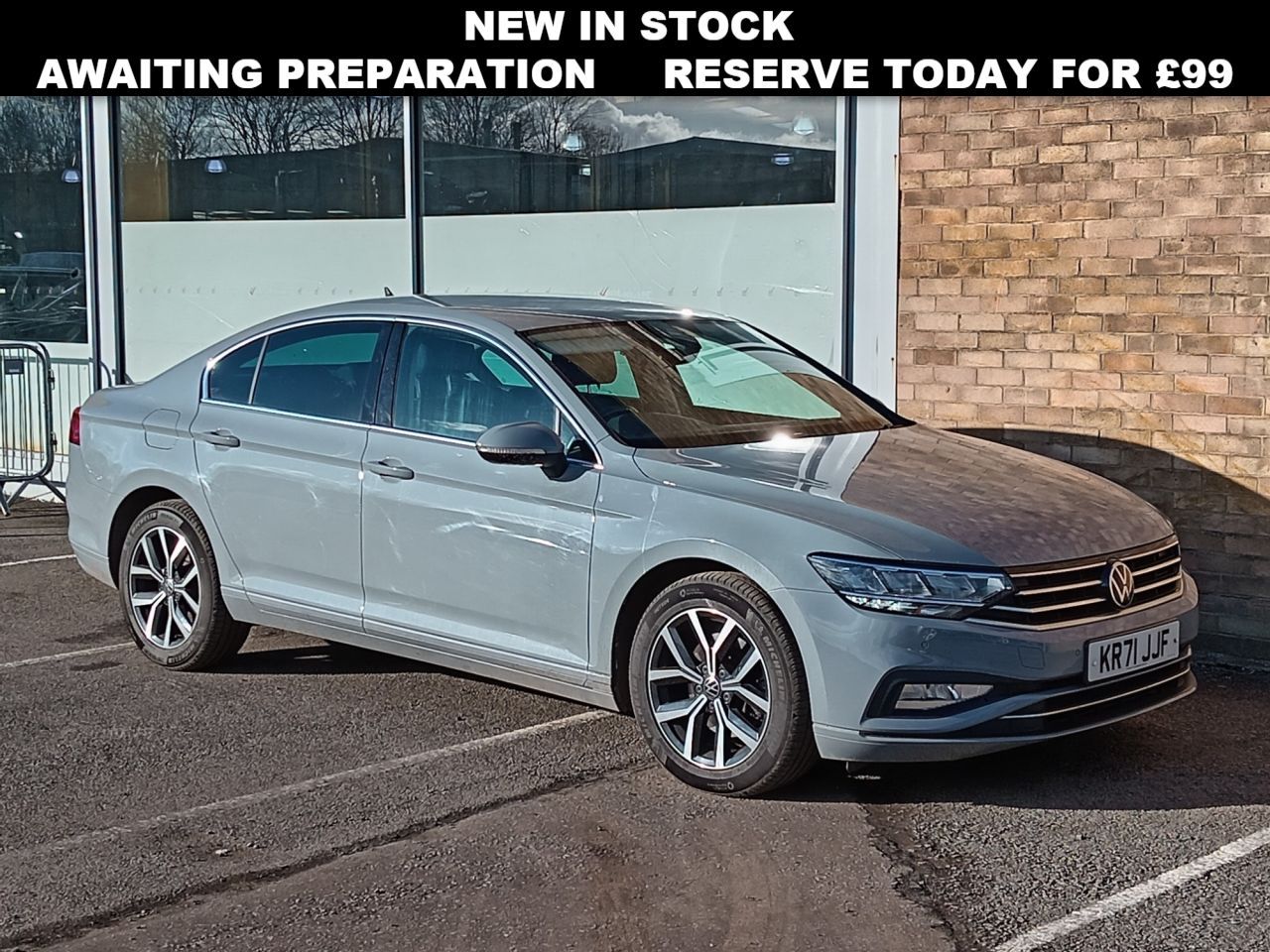 Main listing image - Volkswagen Passat