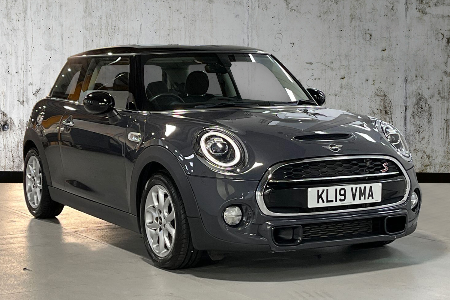 Main listing image - MINI Hatchback