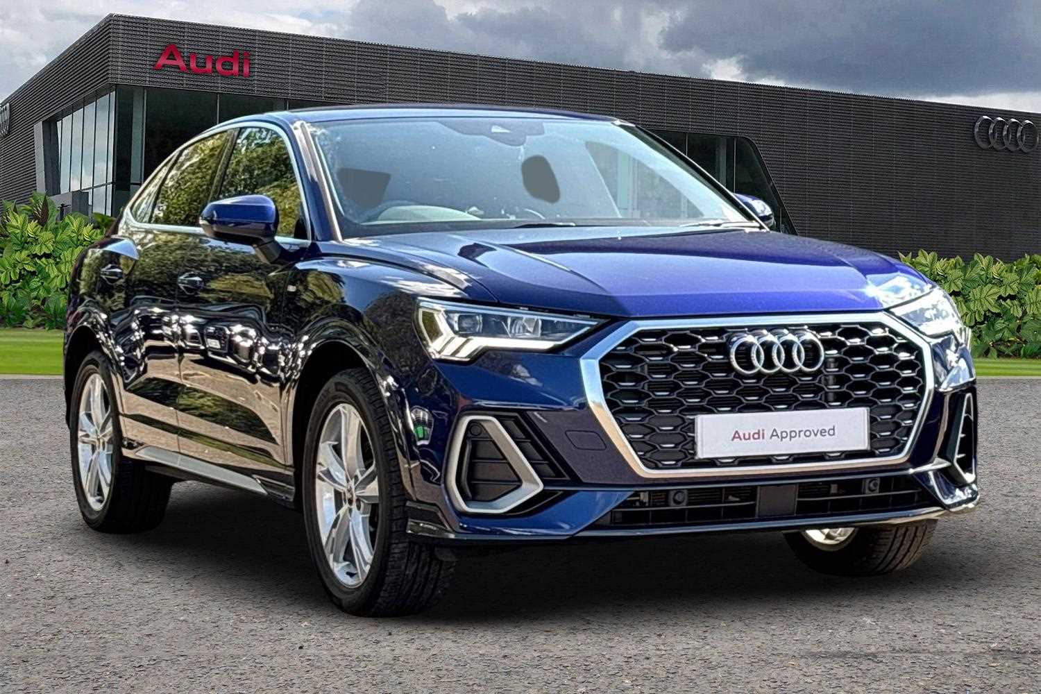 Main listing image - Audi Q3