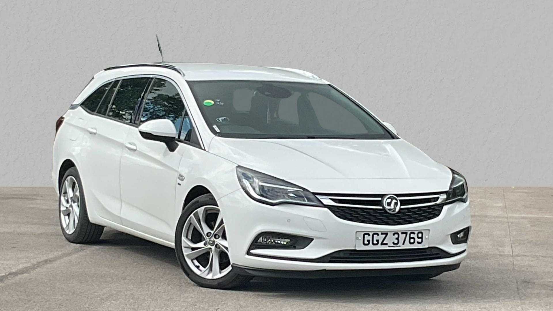 Main listing image - Vauxhall Astra Sports Tourer