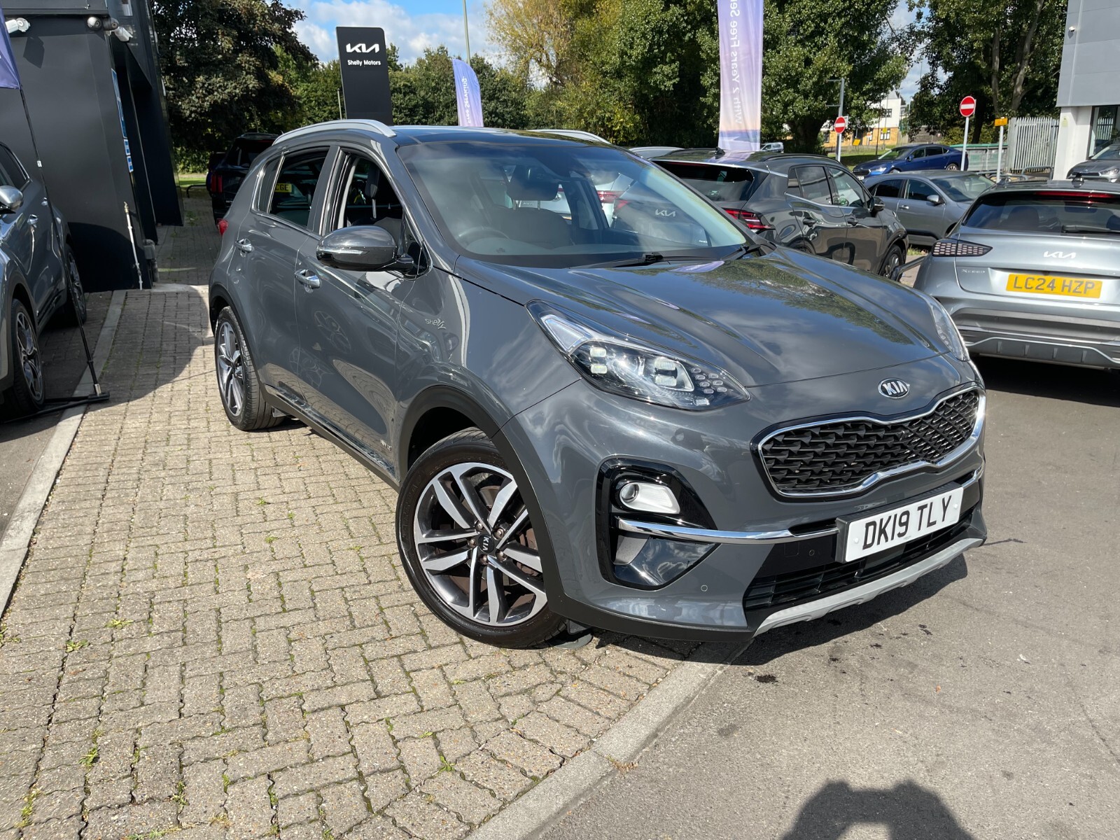 Main listing image - Kia Sportage